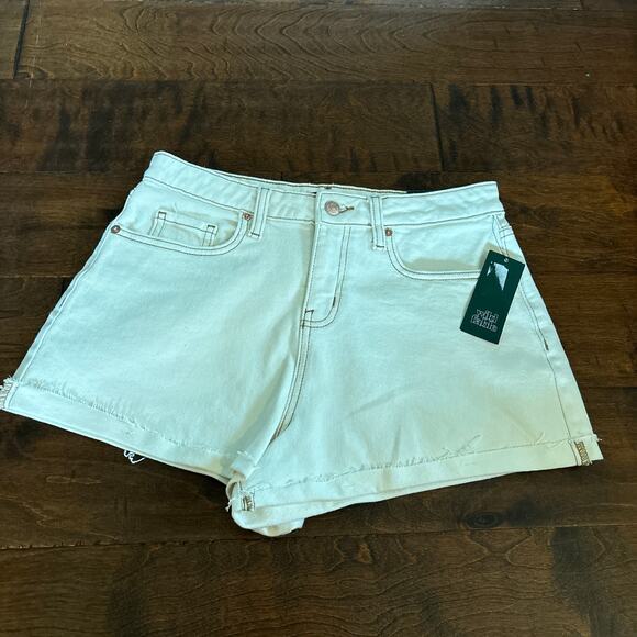 Wild Fable Women's Cream High Rise Rolled Cuff Denim Shorts‎ Size 6 R NEW - Picture 4 of 10